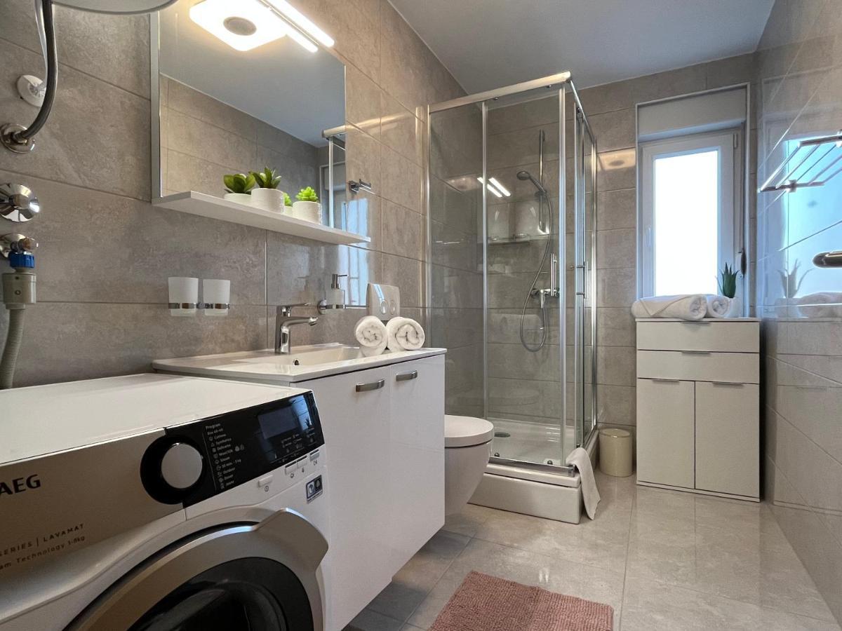 Apartman Yacht Medulin Buitenkant foto