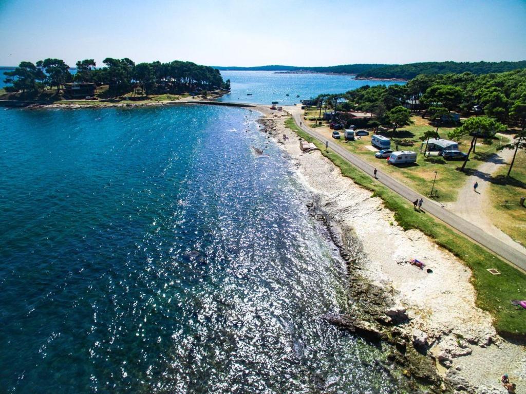 Apartman Yacht Medulin Buitenkant foto