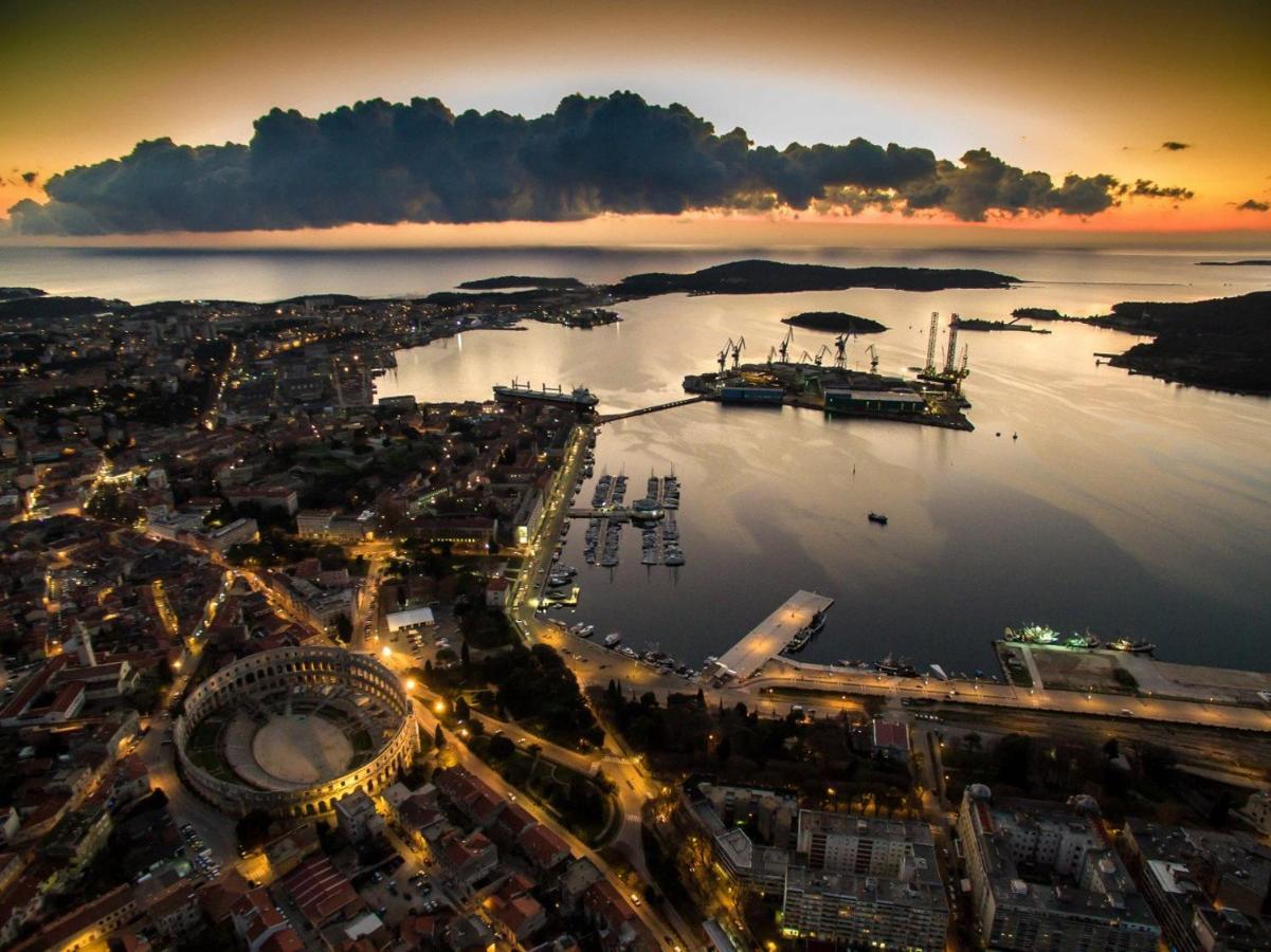 Apartman Yacht Medulin Buitenkant foto