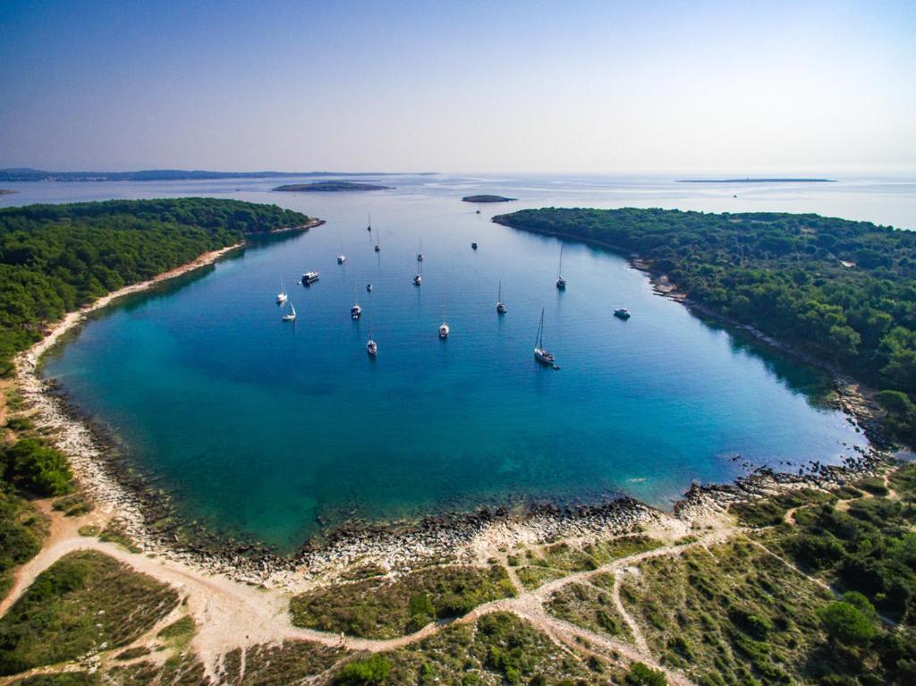 Apartman Yacht Medulin Buitenkant foto